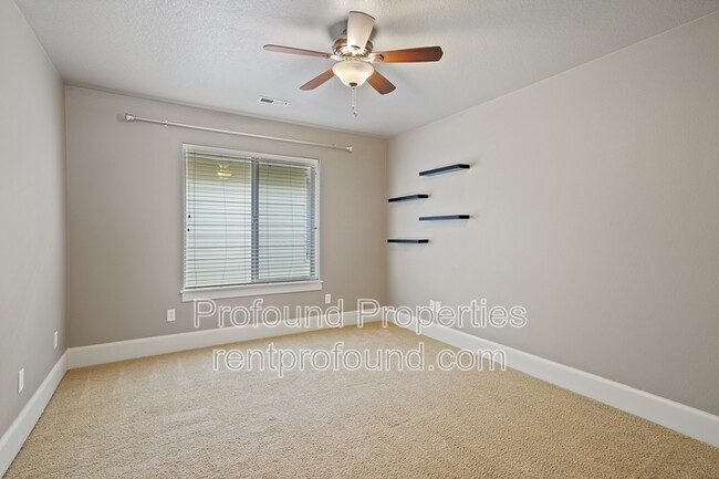 Building Photo - 11317 NW Odeon Ln