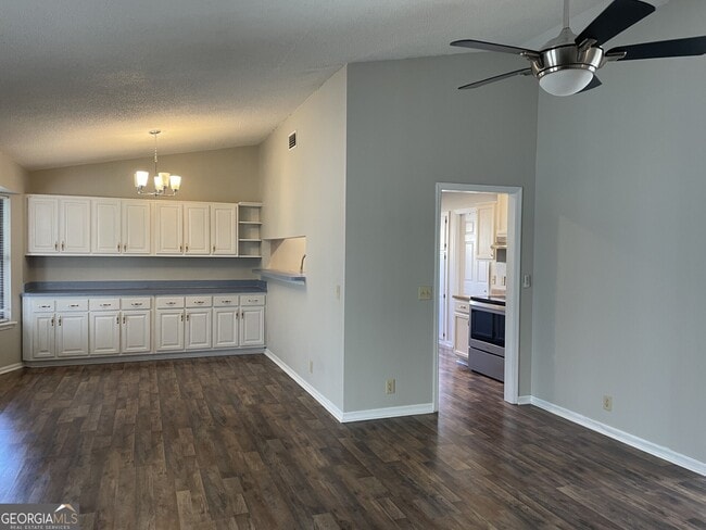 Building Photo - 403 Fairfield Ct