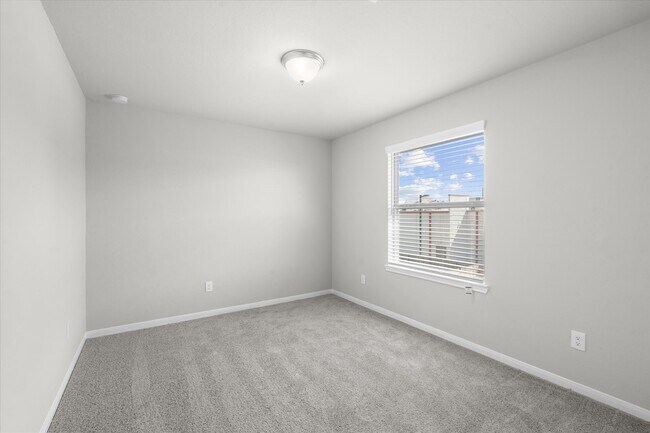 Building Photo - 23011 Birmingham Grv Ln