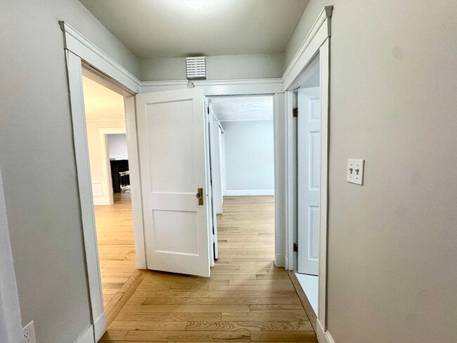 Building Photo - 42 Chester Rd