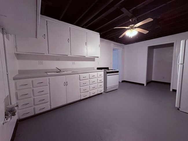 Building Photo - 1309 S Ralston Ave