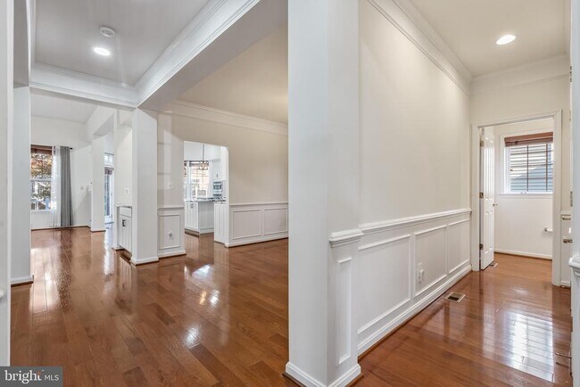 Building Photo - 41980 Ural Dr