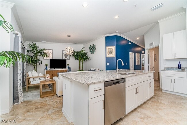 Building Photo - 15990 Grassland Ln