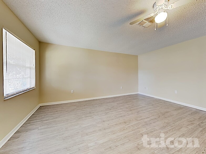 Building Photo - 4348 Black Fox Dr