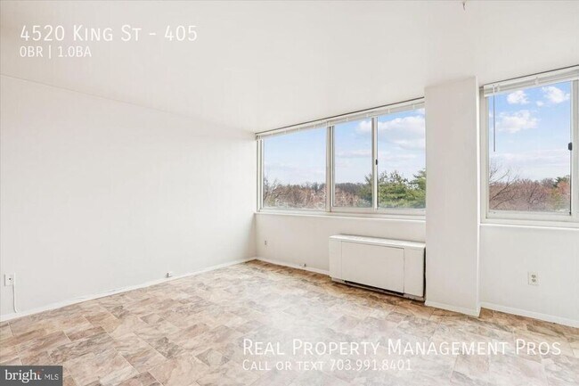 Building Photo - 4520 King St