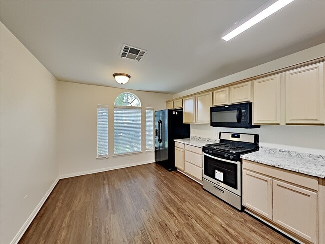 Building Photo - 23126 N Waterlake Dr