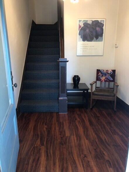 Building Photo - 520 S Sherman St