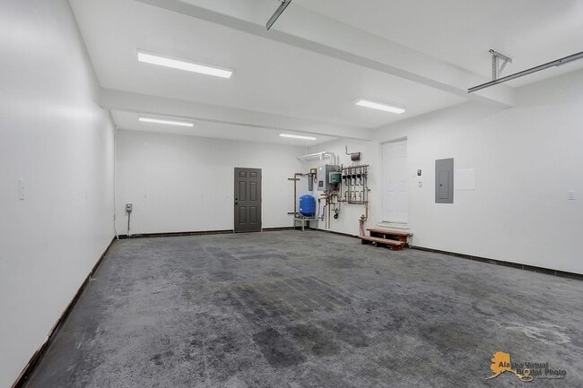 Building Photo - 16320 E Bradford Dr