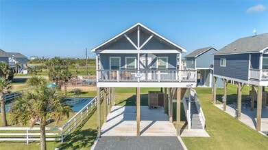 Building Photo - 1079 Cedar Ln