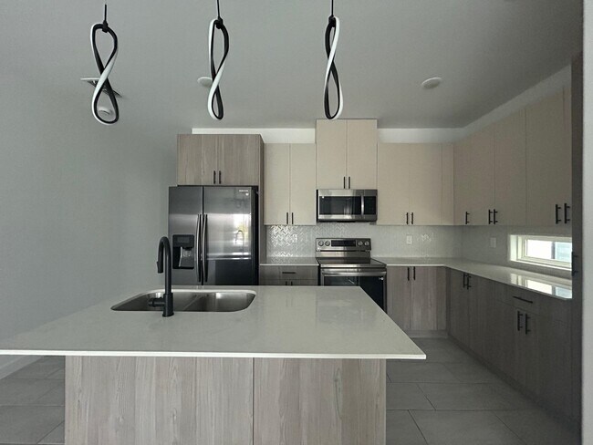 Building Photo - 8218 Casa Verde Rd