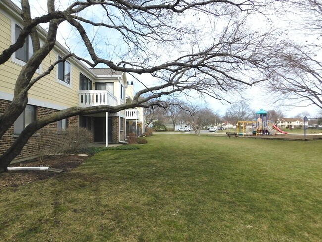 Building Photo - 573 Greystone Ln