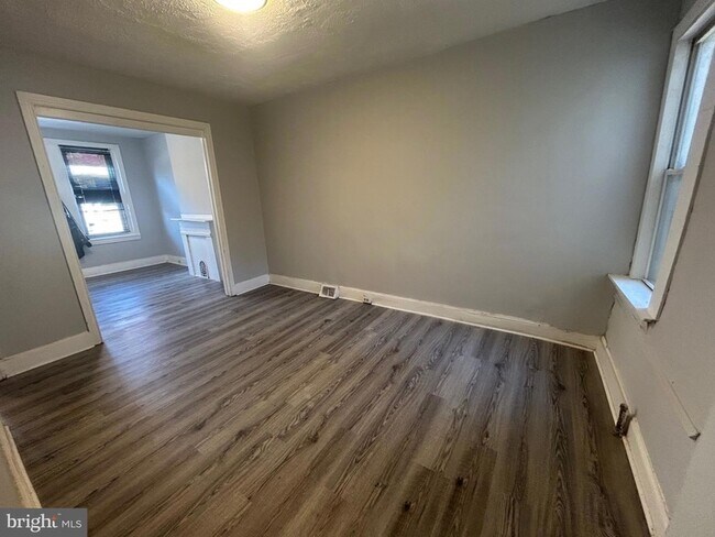 Building Photo - 5647 Heiskell St