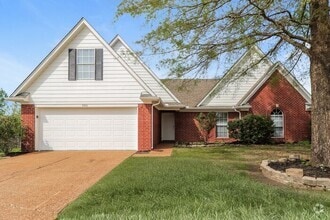 Building Photo - 9920 Averbury Cove