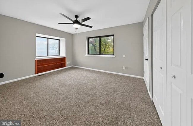 Building Photo - 901 Cobble Creek Curv