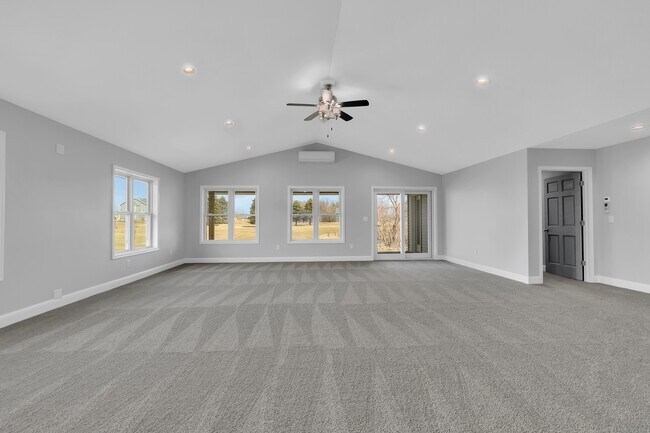 Building Photo - 980 Acacia Dr