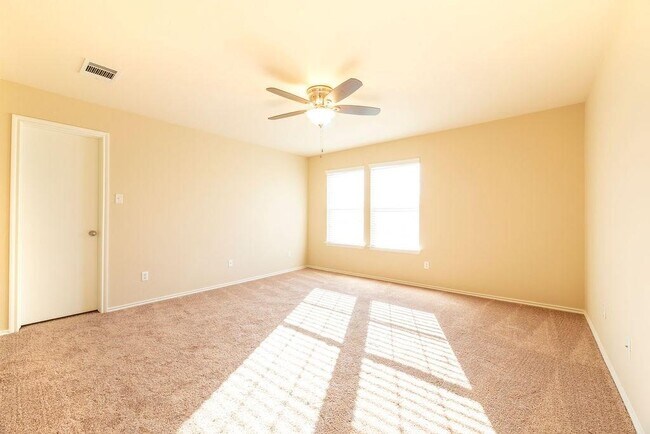 Building Photo - 6609 Plains Crest Dr