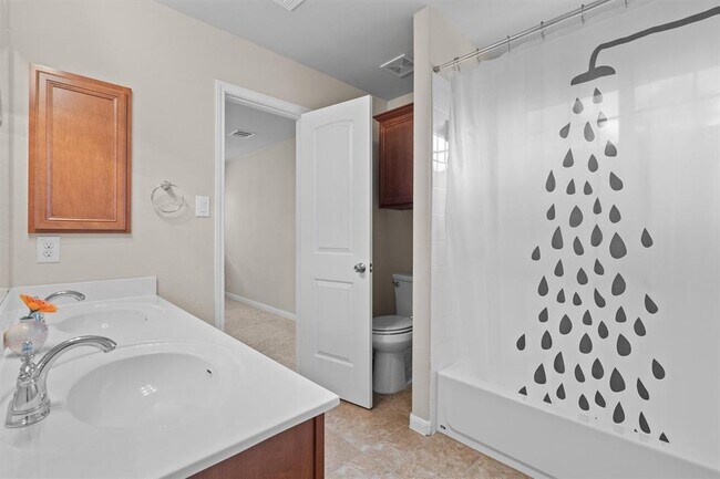 Building Photo - 8540 White Ibis Dr