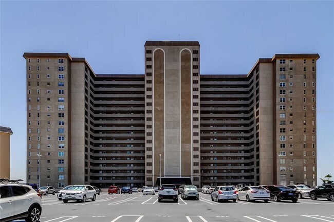 Building Photo - 5200 Brittany Dr S