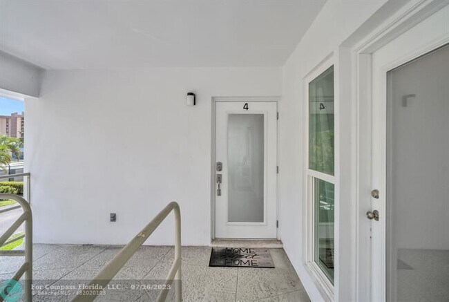 Building Photo - 3213 Colony Club Rd