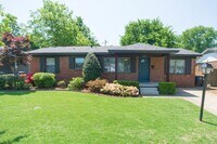 Building Photo - 6010 E 18th St