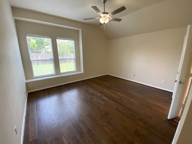 Building Photo - 4410 Green Orchard Dr