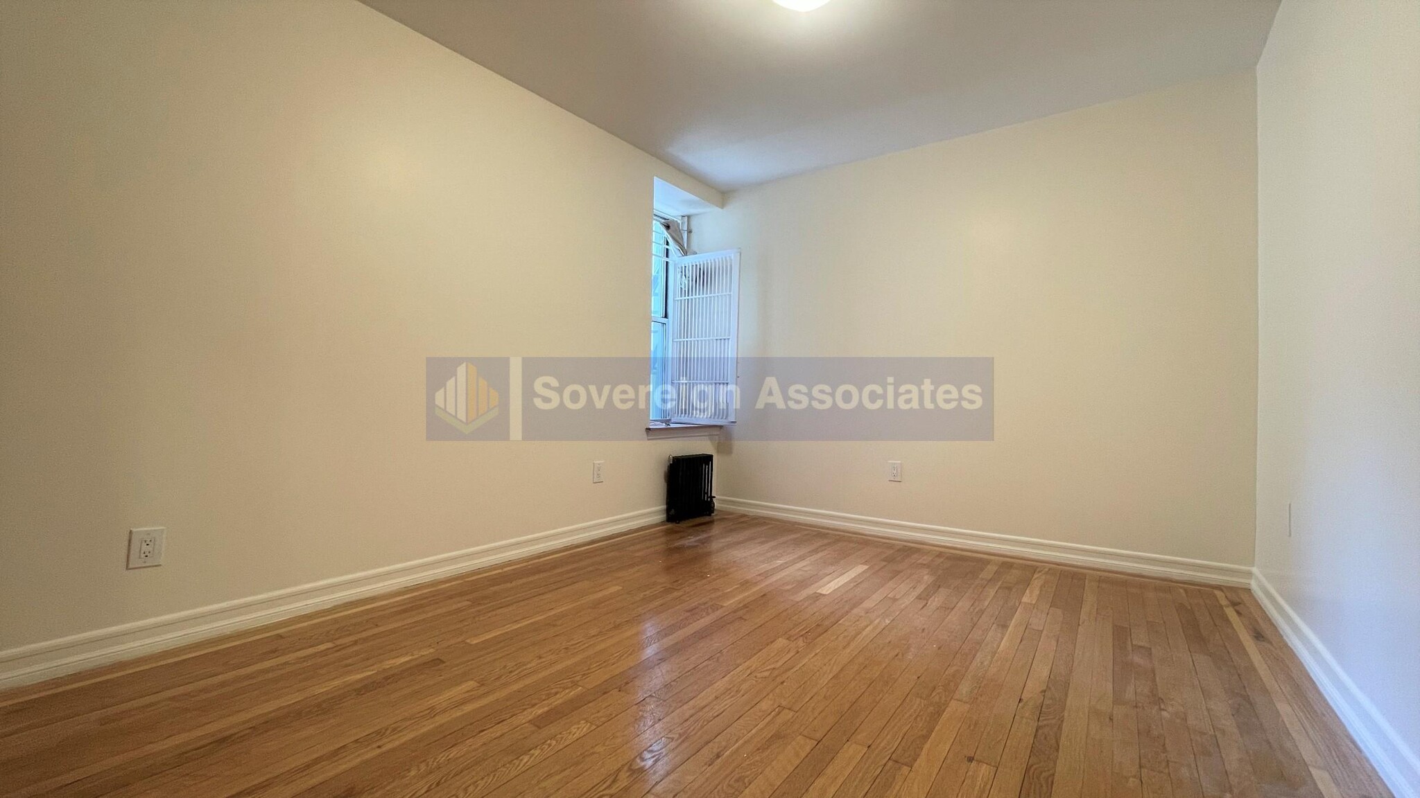 Building Photo - 175 Pinehurst Ave