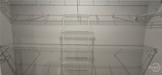 Building Photo - 107 Weyview Gdns