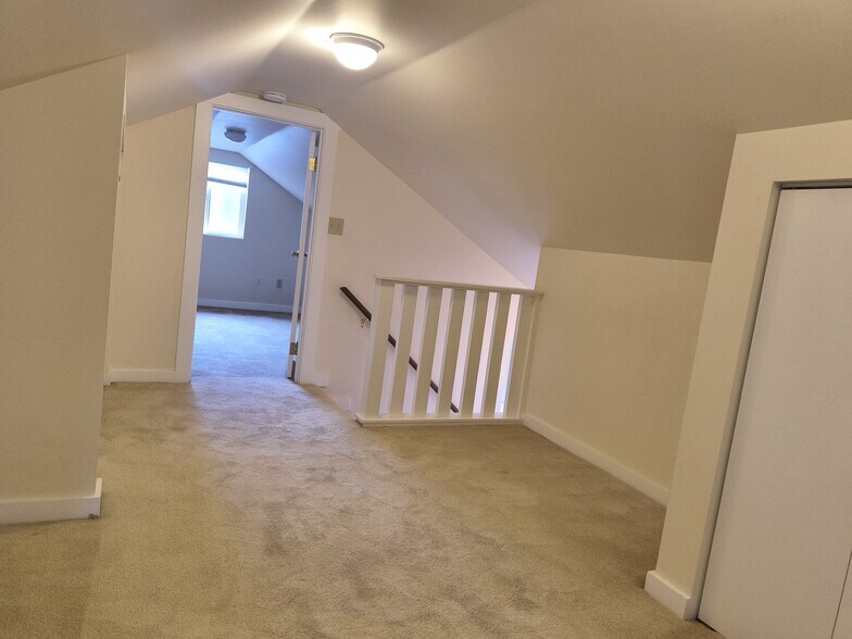 Building Photo - 13902 51st Ave S