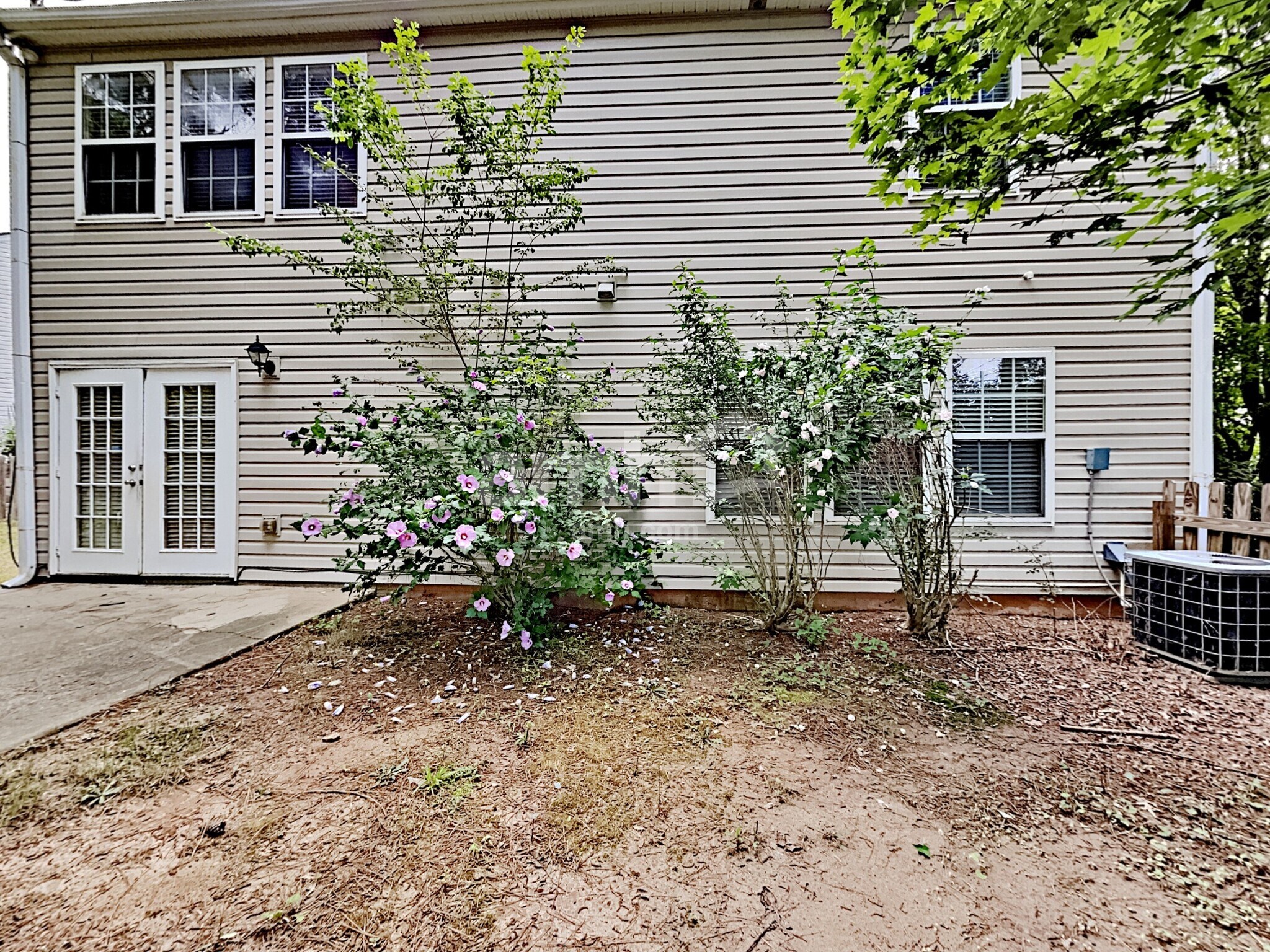 Building Photo - 308 Sam Cobb Pl