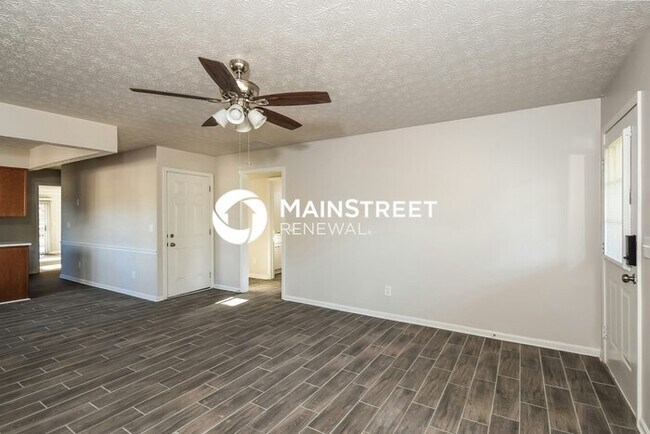 Building Photo - 3 Bedroom Pet-Friendly Home in SHARPSBURG,...