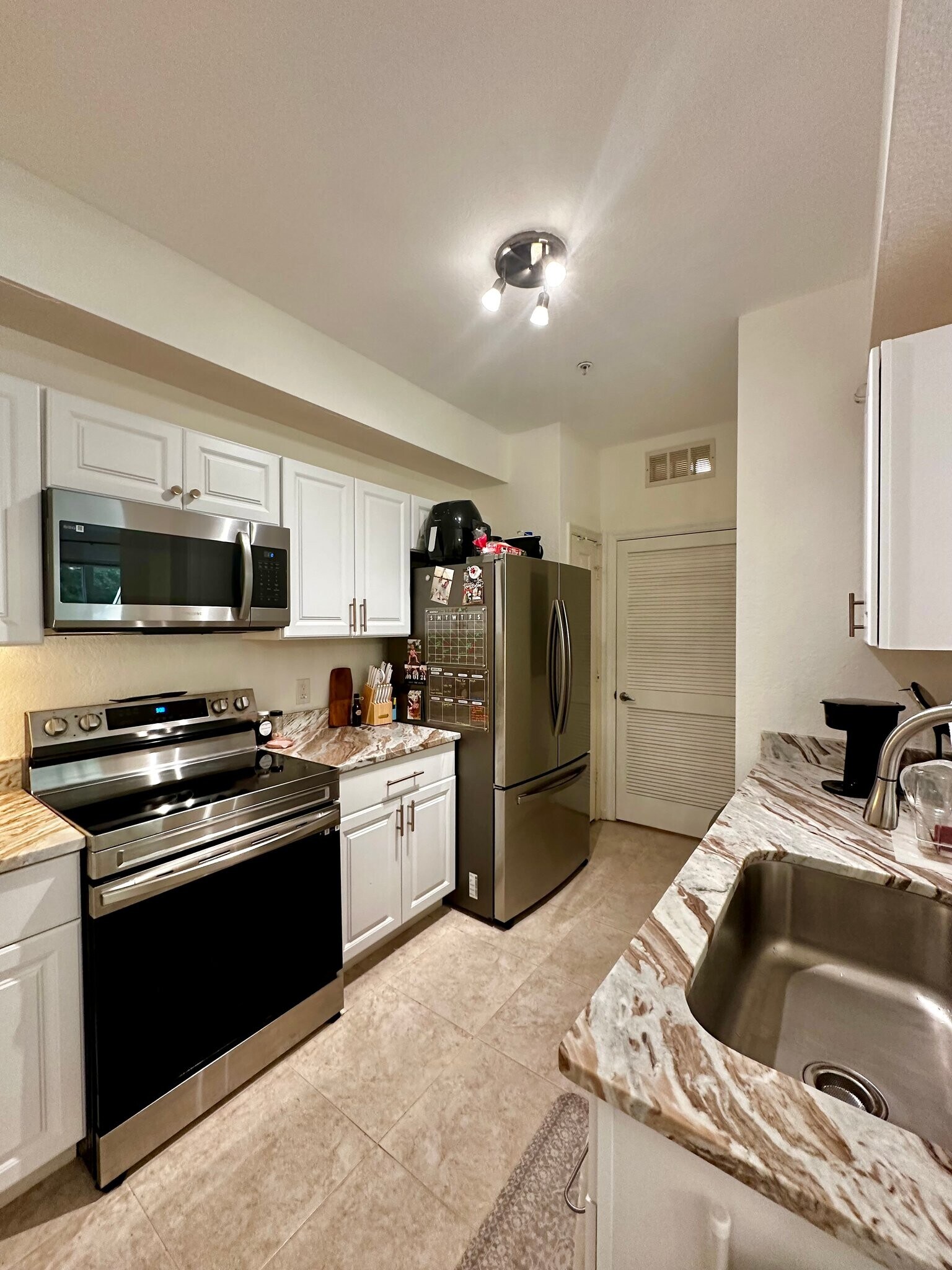 Building Photo - 8539 Gate Pkwy W