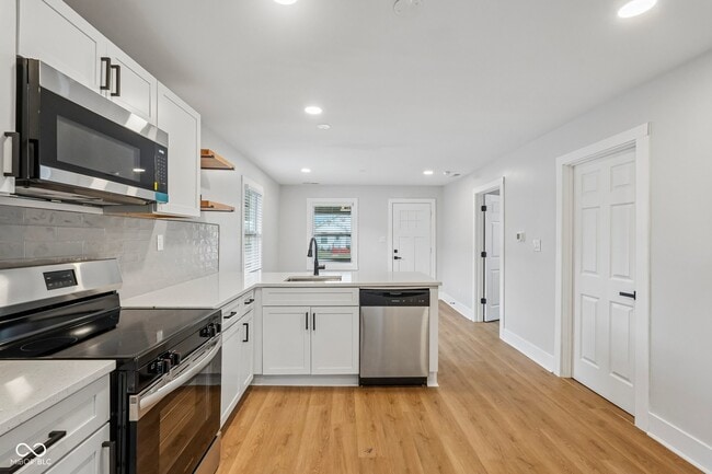 Building Photo - 3847 Hoyt Ave