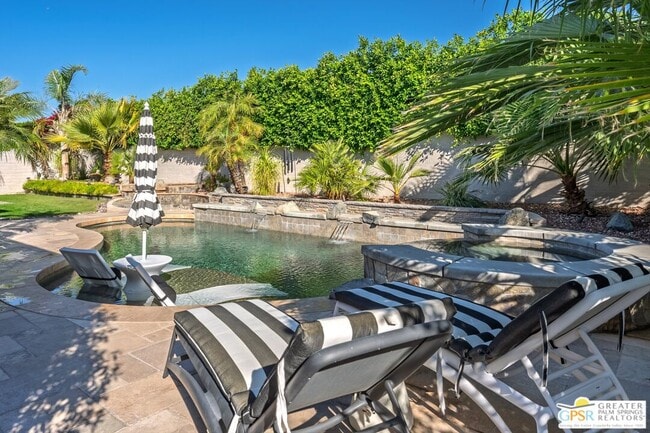 Building Photo - 104 Azzuro Dr