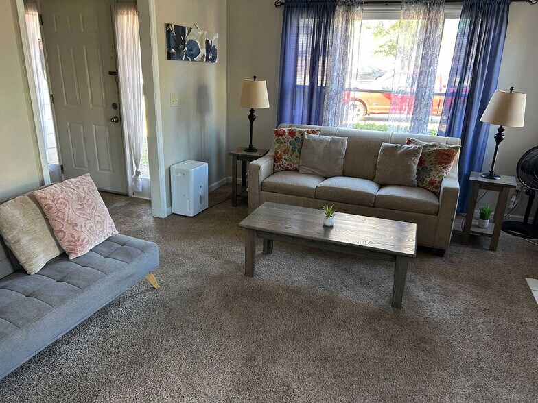 Primary Photo - 1930 16th Ave