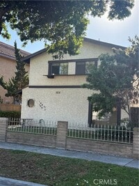 Building Photo - 10831 Pine St