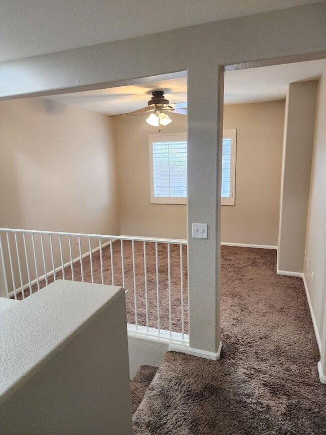 Building Photo - Murrieta 2 Bedroom Townhome + Office, Loft and 2 Car Garage