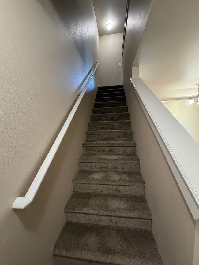 Building Photo - 9965 W Rosecroft Ct