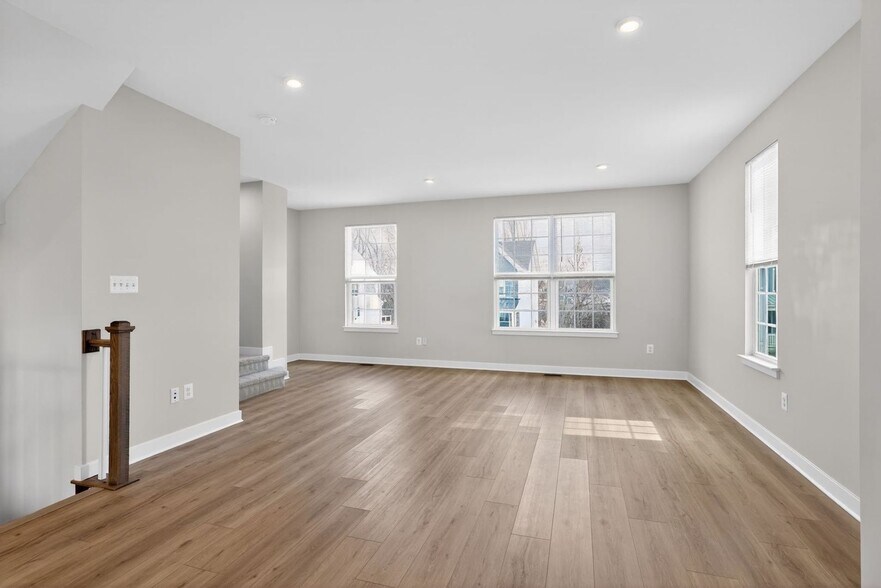 Building Photo - 649 Lewes Landing Rd