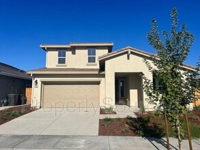 Building Photo - 1029 Pipit St