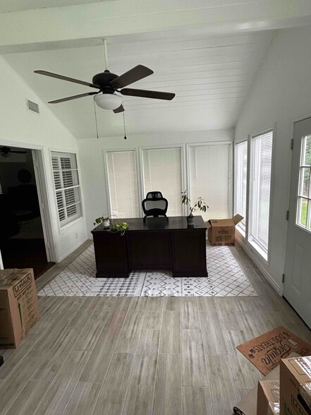 Building Photo - 500 Shirleen Dr