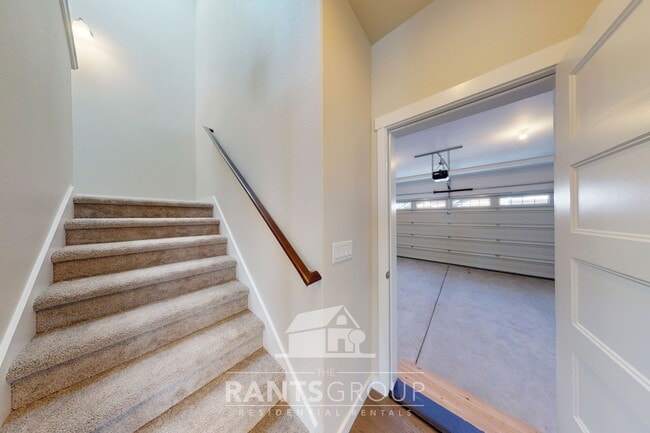 Building Photo - Beautiful Home in Newer Subdivision! Easy freeway access!