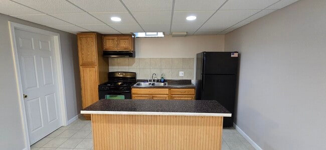 Building Photo - 40184 Long Horn Dr