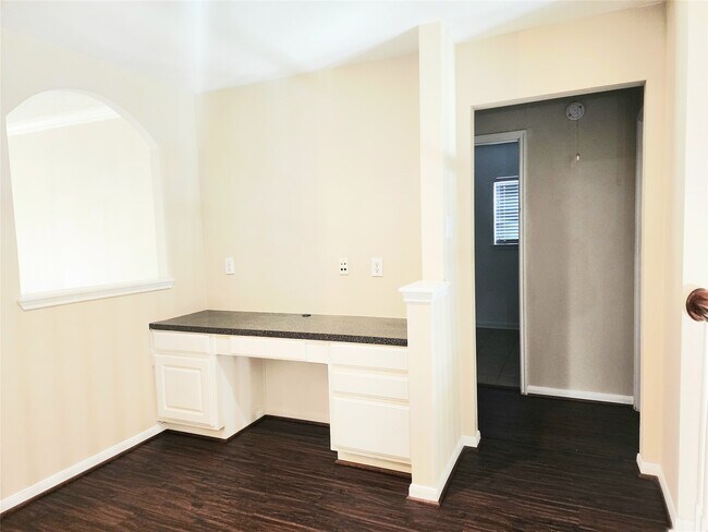 Building Photo - 11306 Palm Bay St