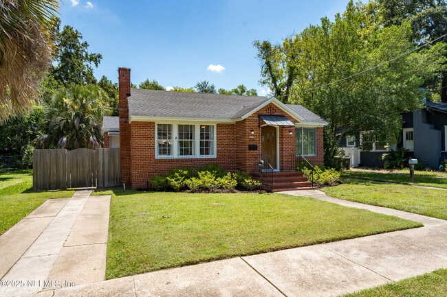 Building Photo - 1519 Belmonte Ave