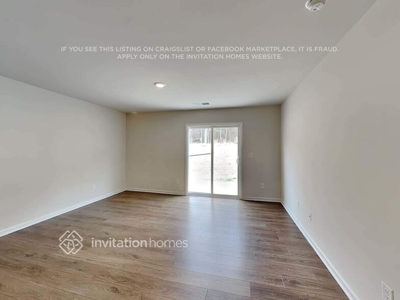 Building Photo - 5113 Spring Breeze Blvd