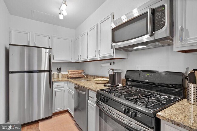 Building Photo - 1245 4th St SW
