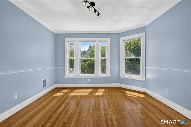 Building Photo - 172 Ellsworth Ave