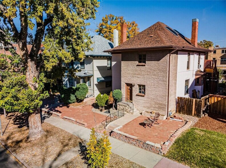 Building Photo - 3026 York St