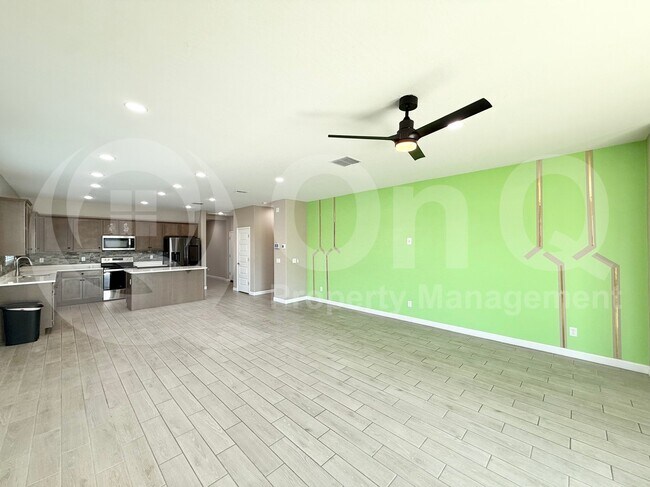 Building Photo - 8222 S 44th Gln
