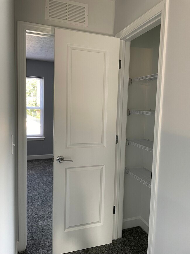 Building Photo - 2184 E 97th St